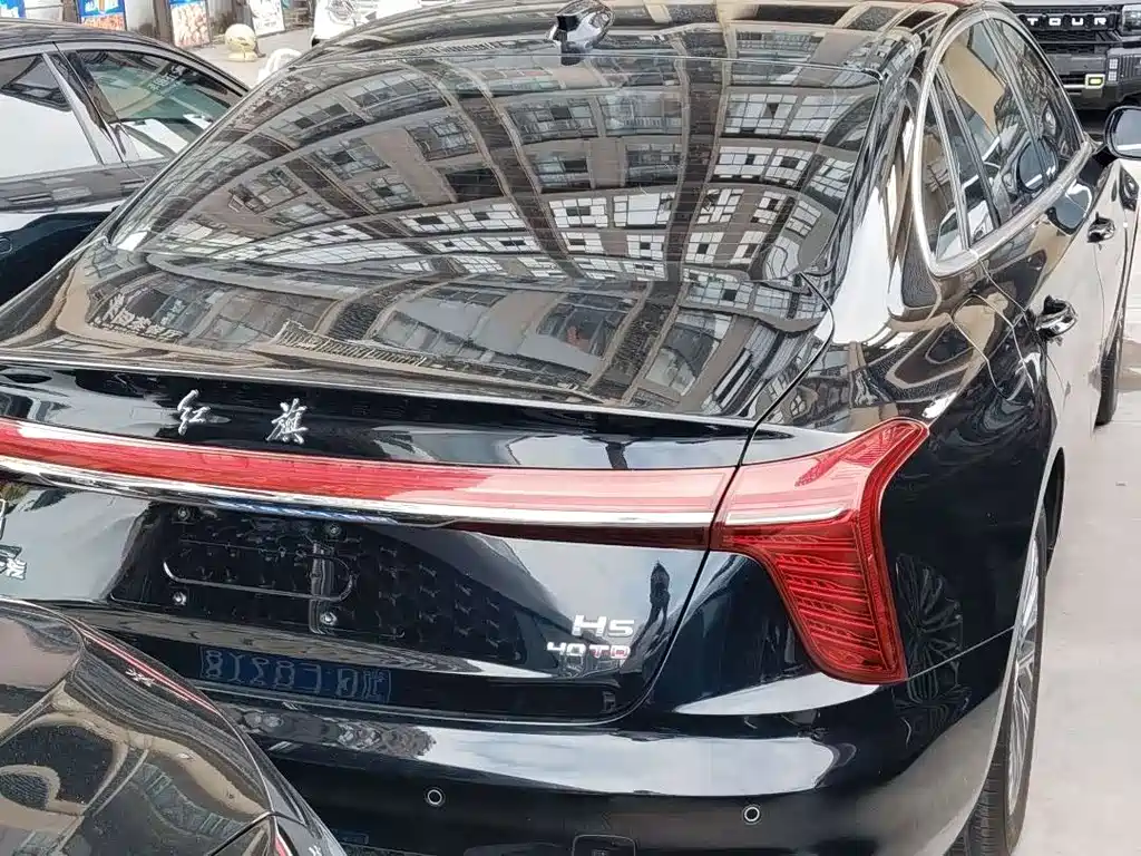 Hongqi Hongqi H5 — фото 10