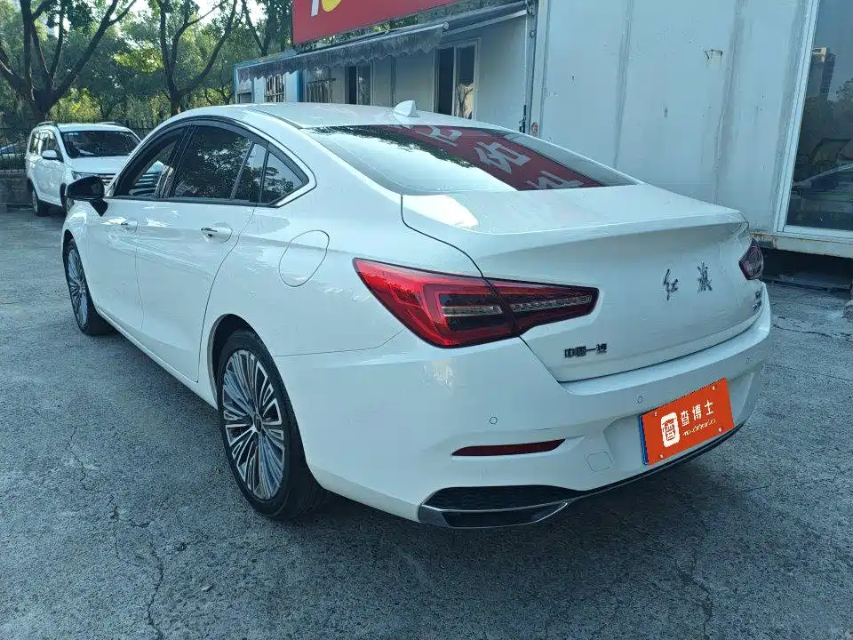 Hongqi Hongqi H5 — фото 11