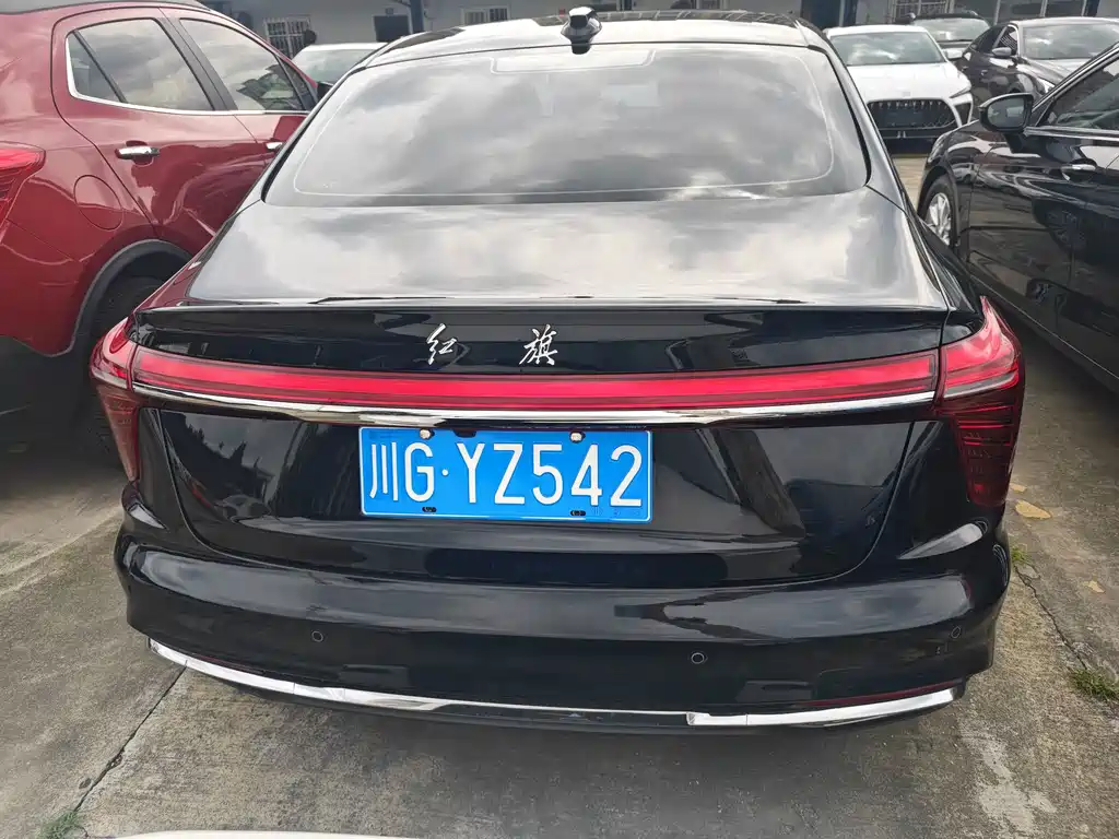 Hongqi Hongqi H5 — фото 15