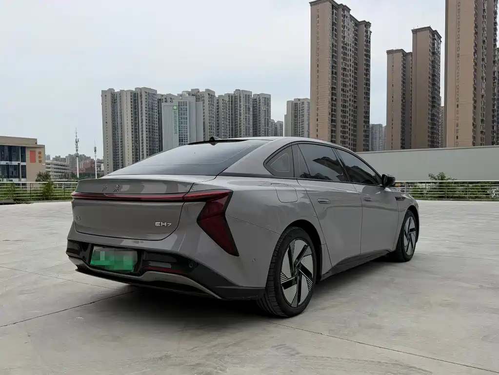 Hongqi Hongqi EH7 — фото 7