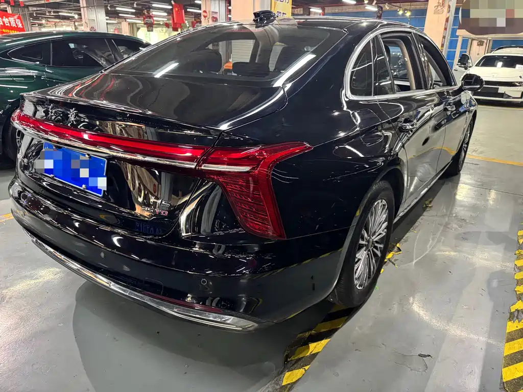 Hongqi Hongqi H5 — фото 14