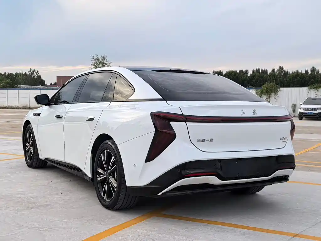 Hongqi Hongqi EH7 — фото 7