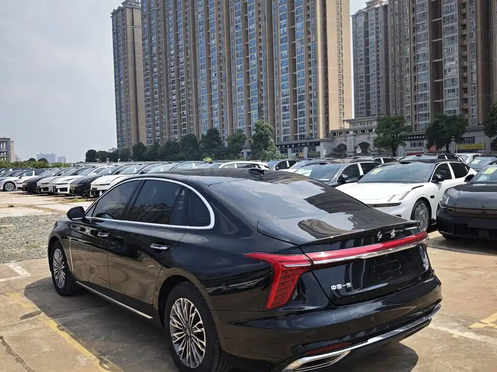 Hongqi Hongqi H5 — фото 8