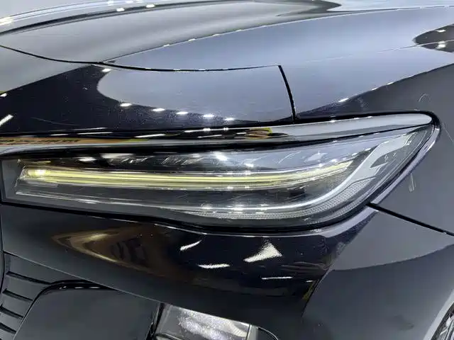Hongqi Hongqi H5 — фото 17