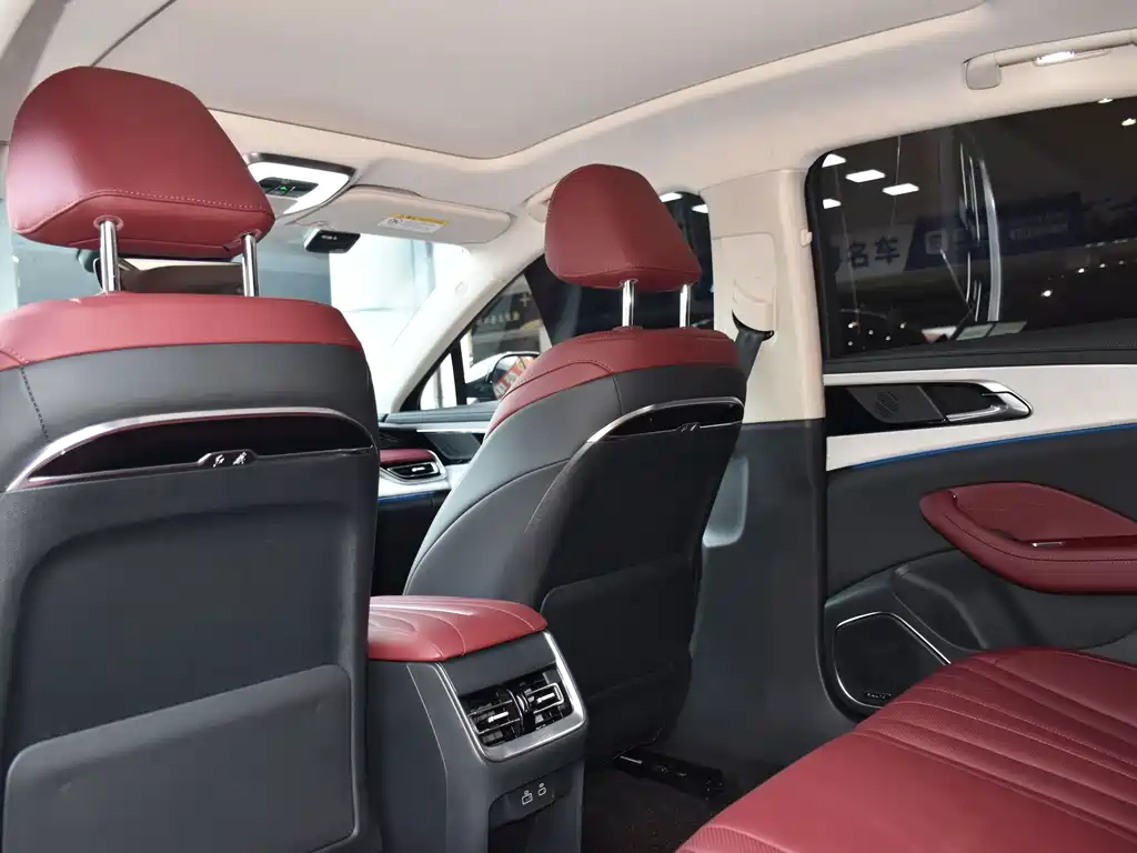 Hongqi Hongqi H5 — фото 11