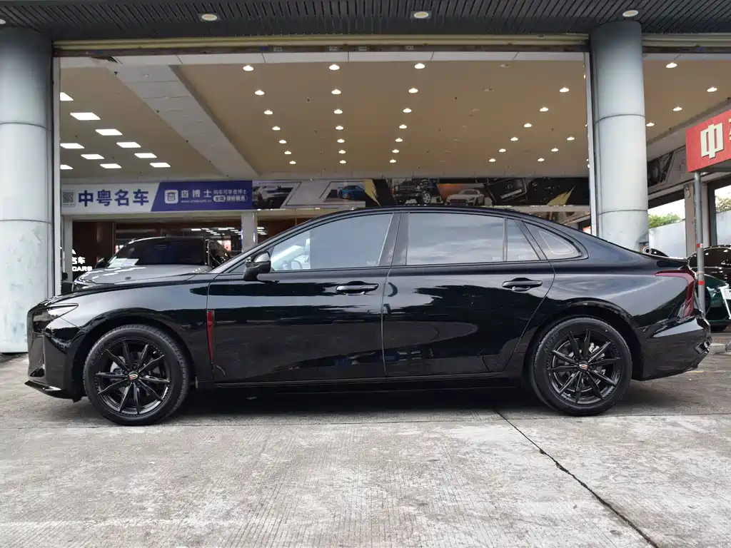 Hongqi Hongqi H5 — фото 17