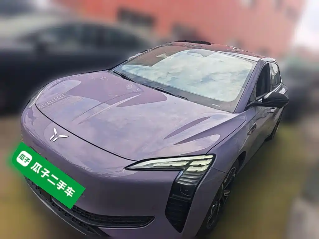 Hongqi Hongqi EH7 — фото 3