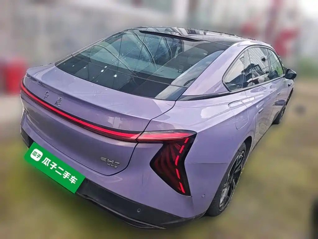 Hongqi Hongqi EH7 — фото 10