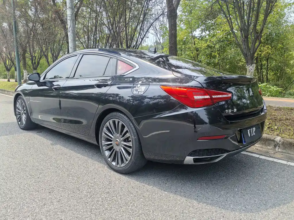 Hongqi Hongqi H5 — фото 13