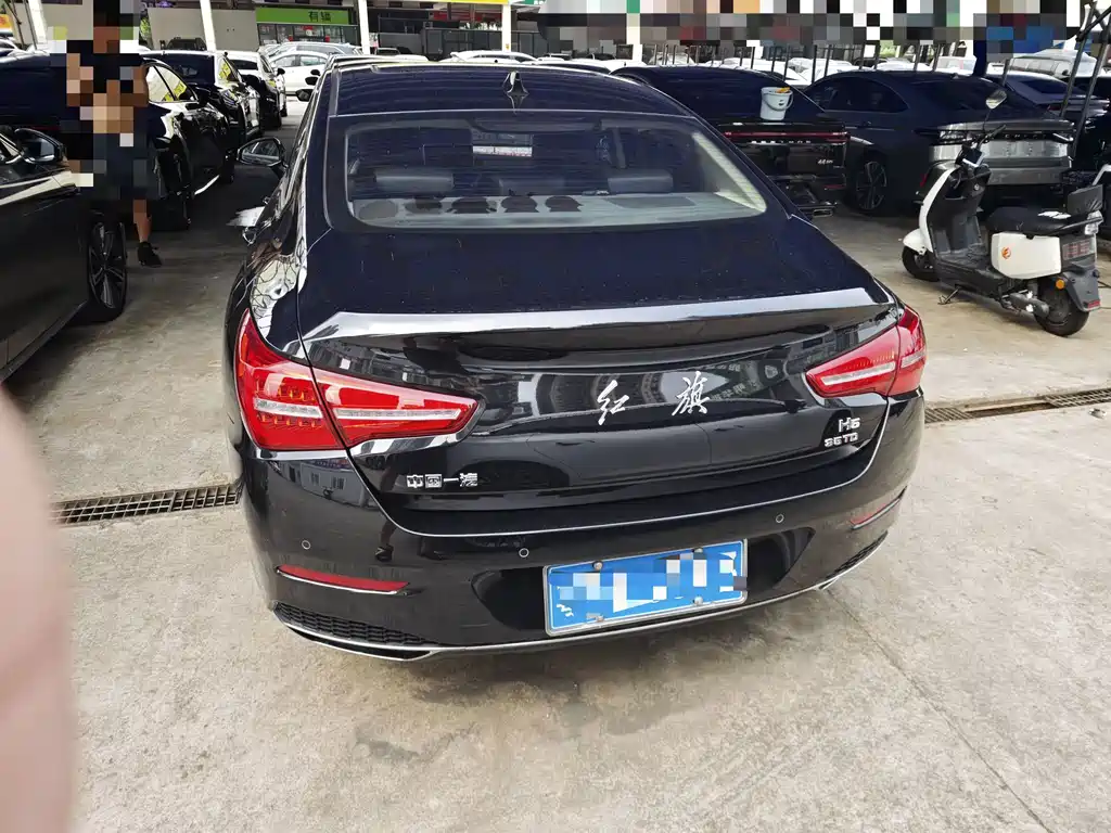 Hongqi Hongqi H5 — фото 14