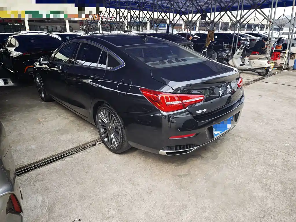 Hongqi Hongqi H5 — фото 15