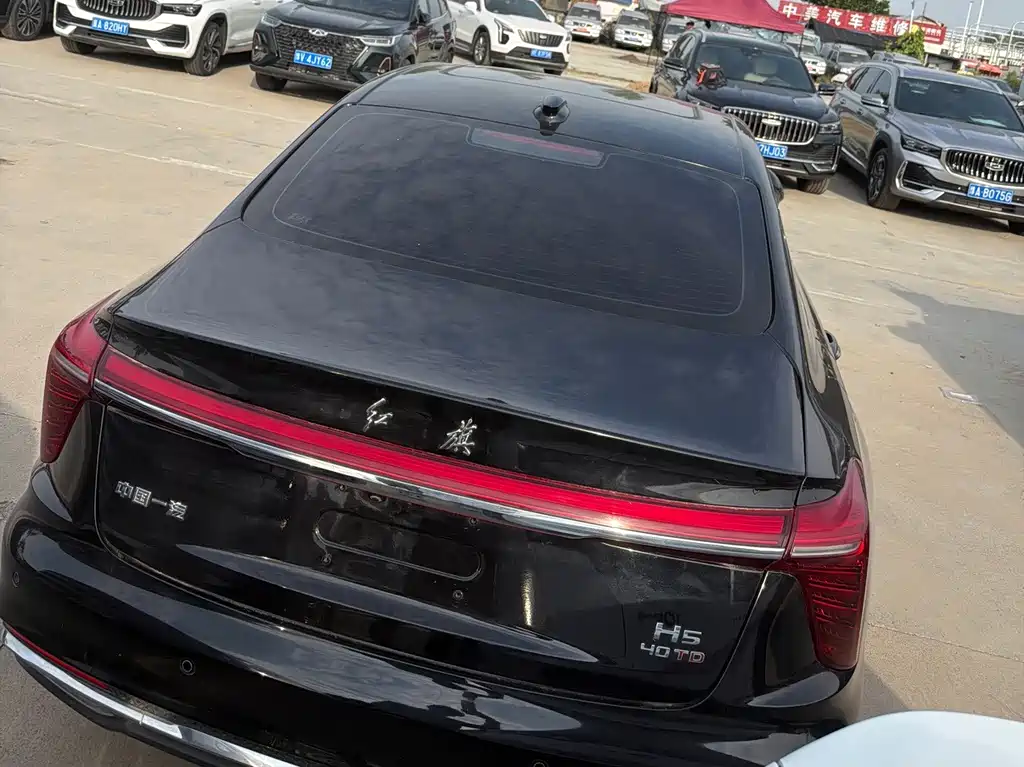 Hongqi Hongqi H5 — фото 10