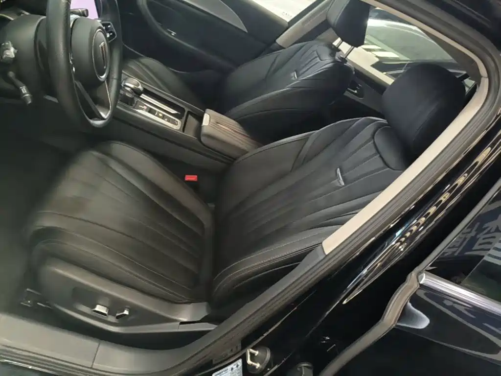 Hongqi Hongqi H5 — фото 15