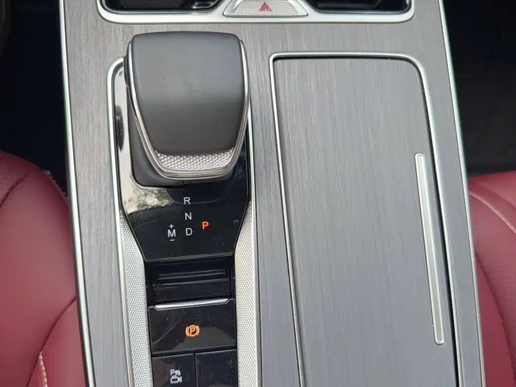 Hongqi Hongqi HS5 — фото 15