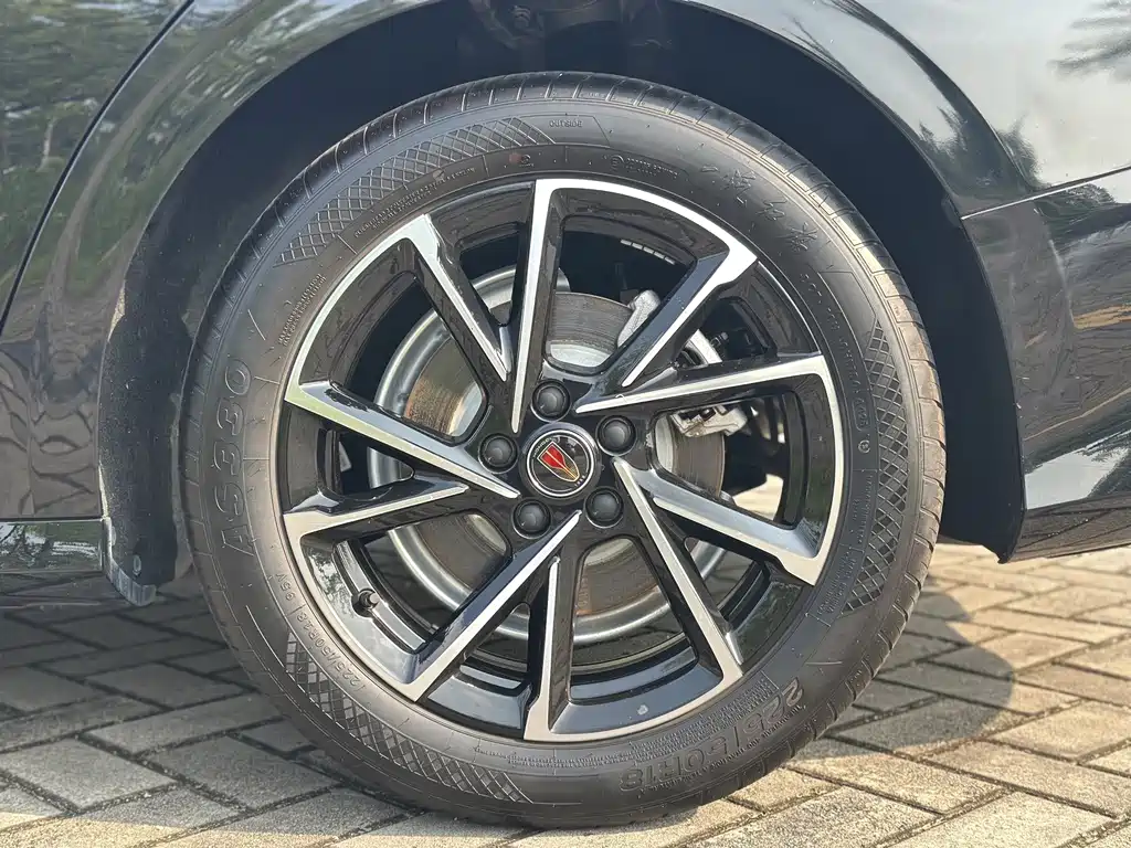 Hongqi Hongqi H6 — фото 11