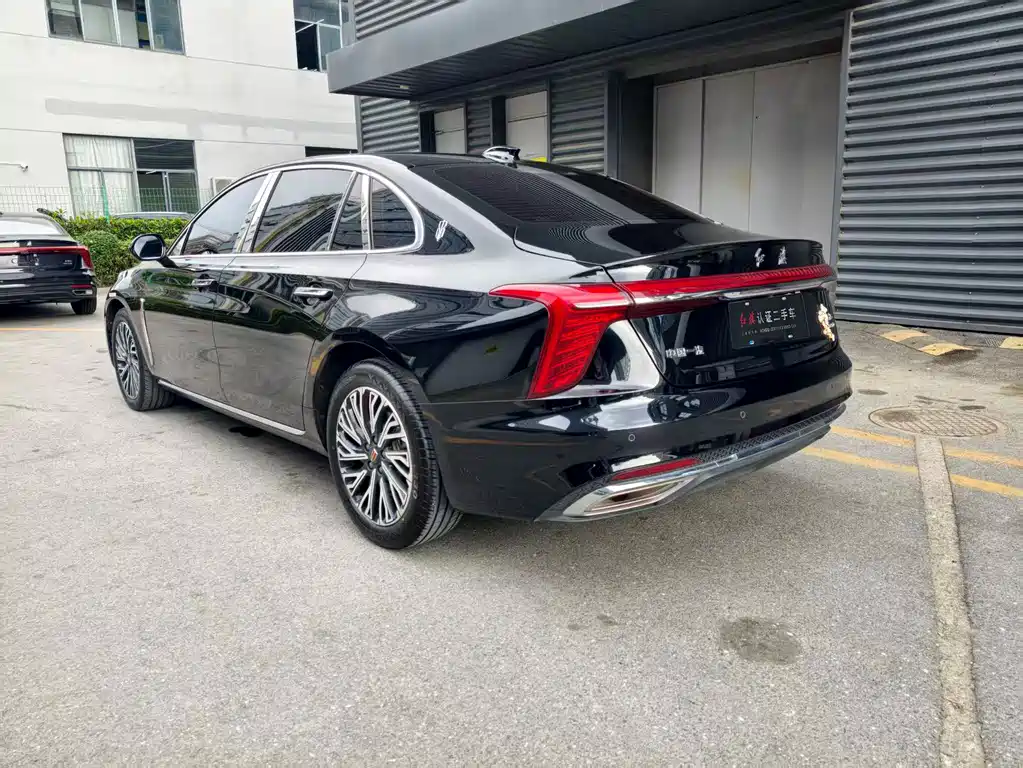 Hongqi Hongqi H5 — фото 3