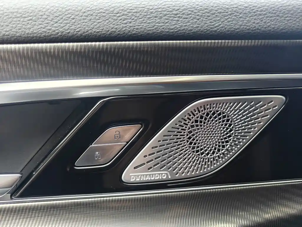 Hongqi Hongqi H6 — фото 23