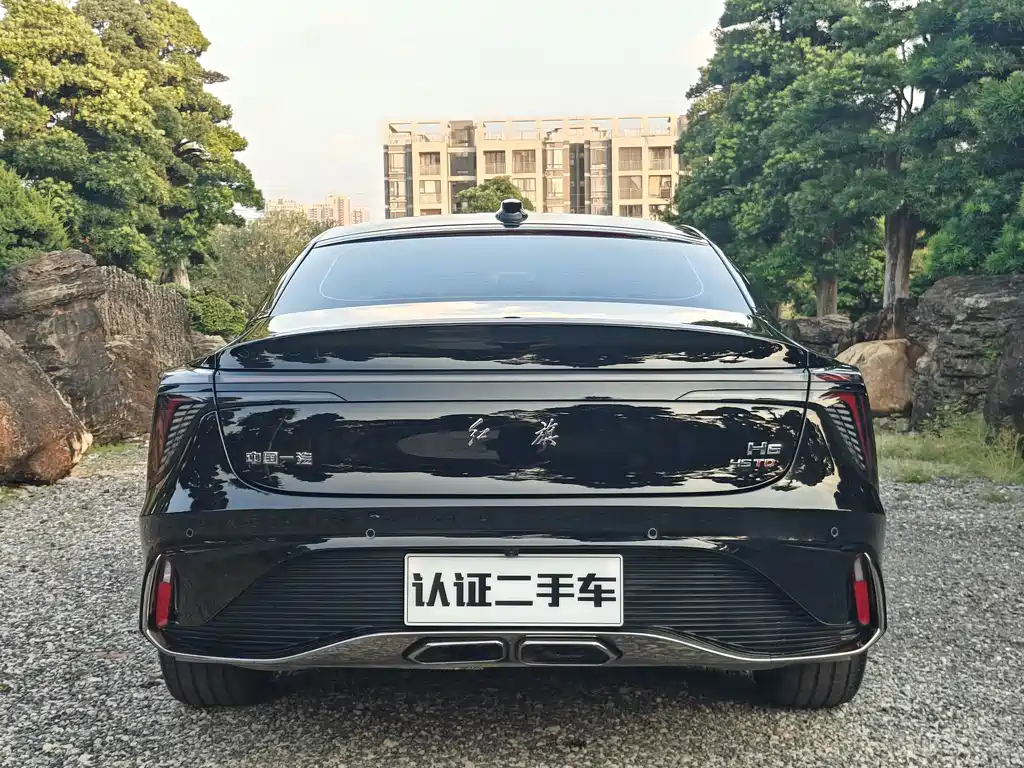 Hongqi Hongqi H6 — фото 25
