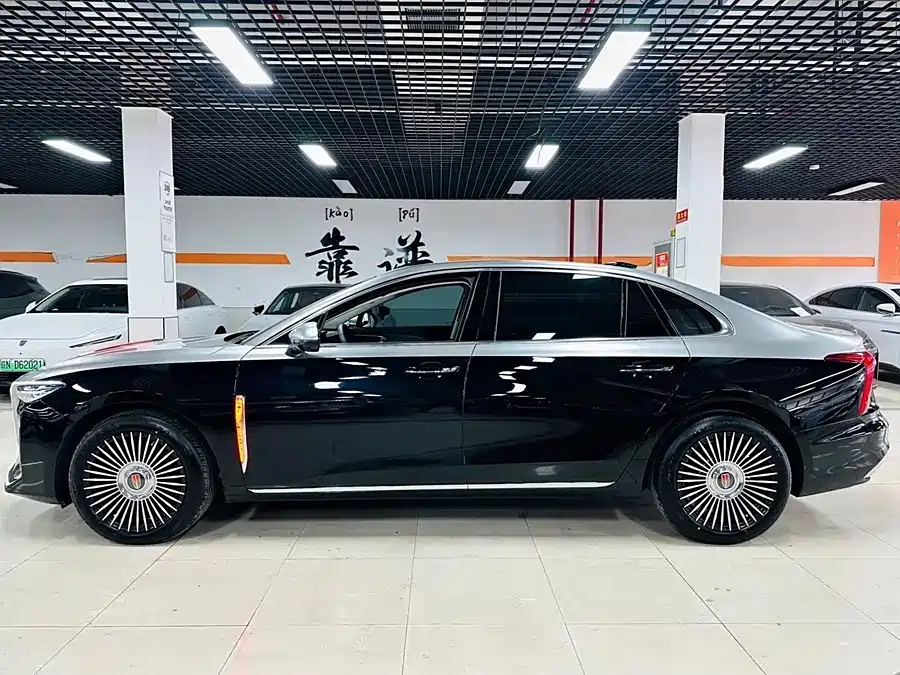 Hongqi Hongqi H5 — фото 7