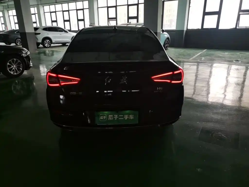 Hongqi Hongqi H5 — фото 6
