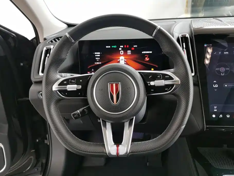 Hongqi Hongqi HS3 — фото 15