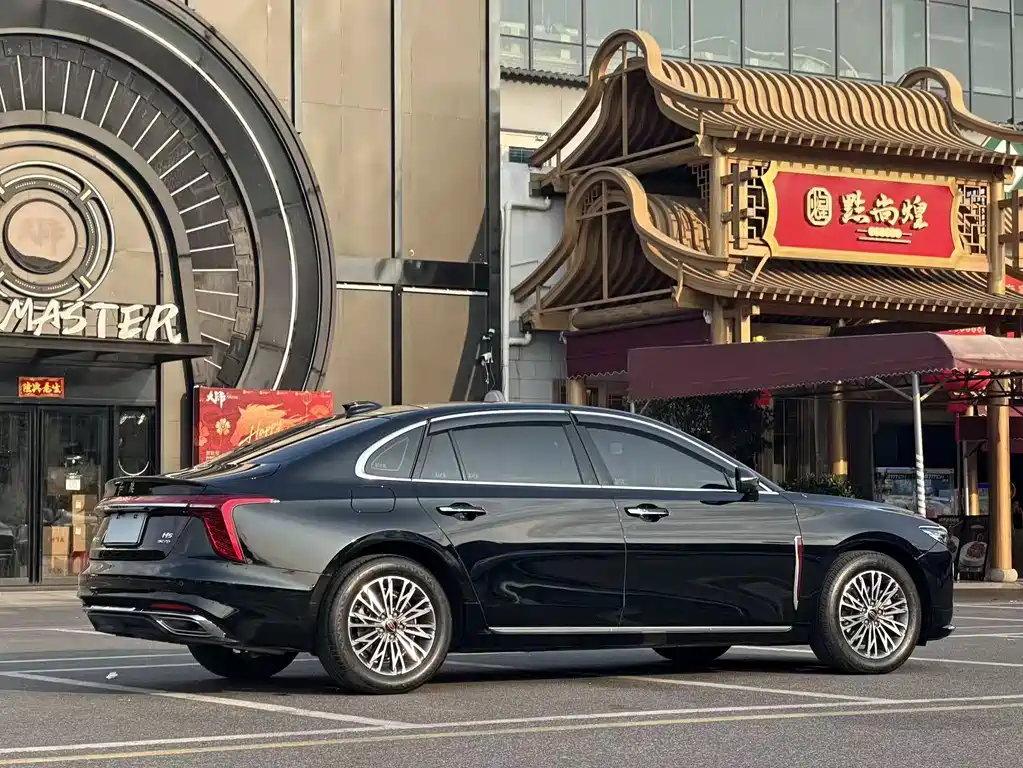 Hongqi Hongqi H5 — фото 15