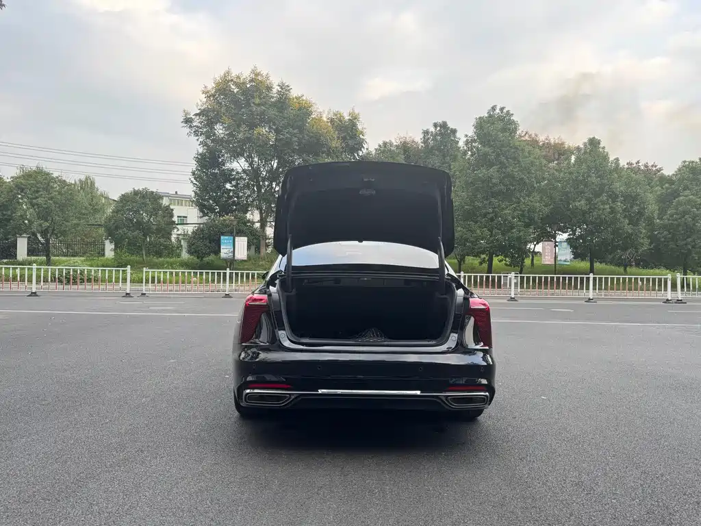 Hongqi Hongqi H5 — фото 17