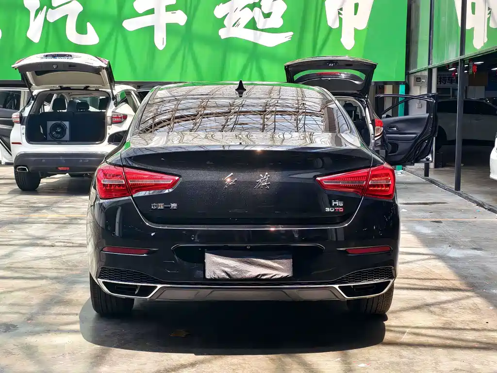 Hongqi Hongqi H5 — фото 15