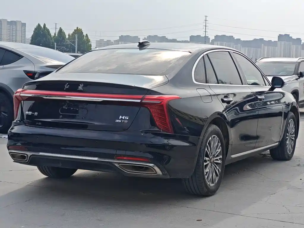 Hongqi Hongqi H5 — фото 9