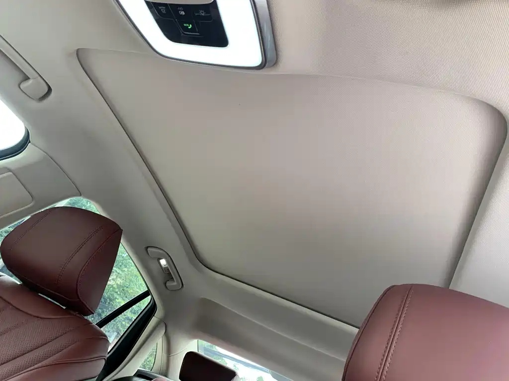 Hongqi Hongqi H5 — фото 10
