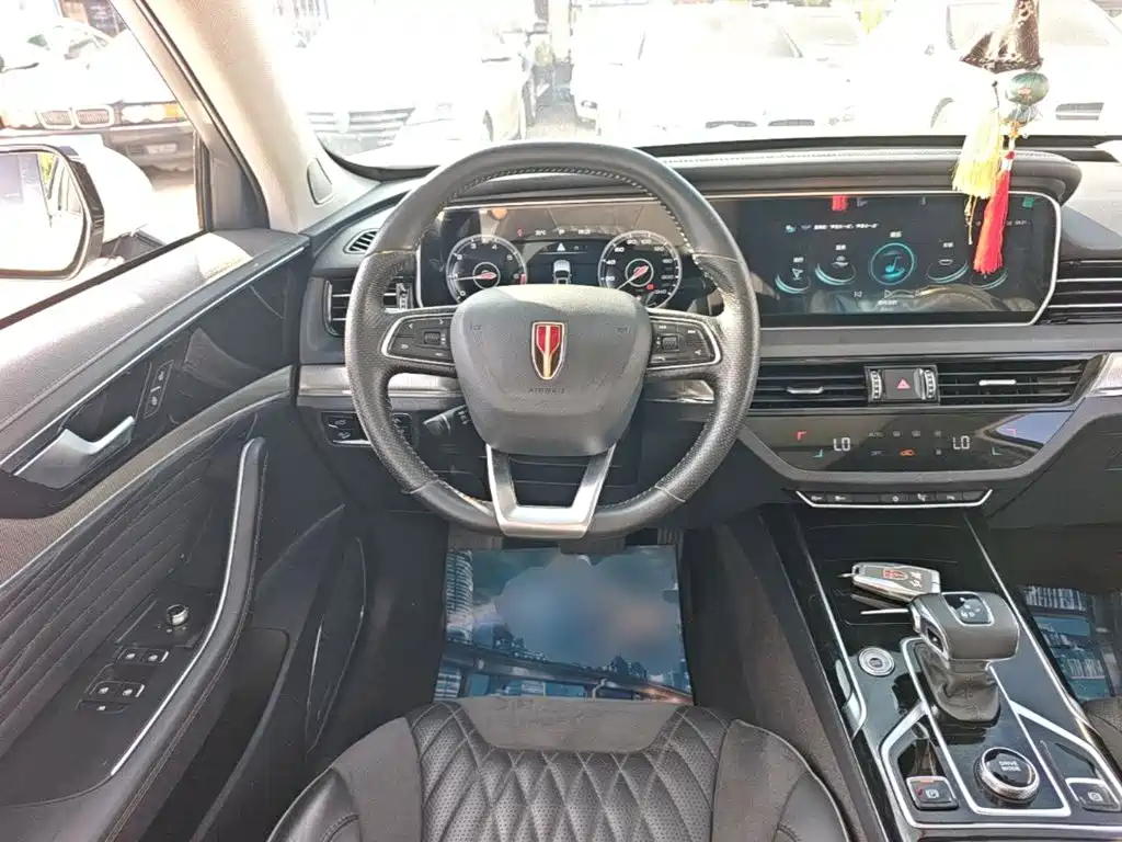 Hongqi Hongqi HS5 — фото 11