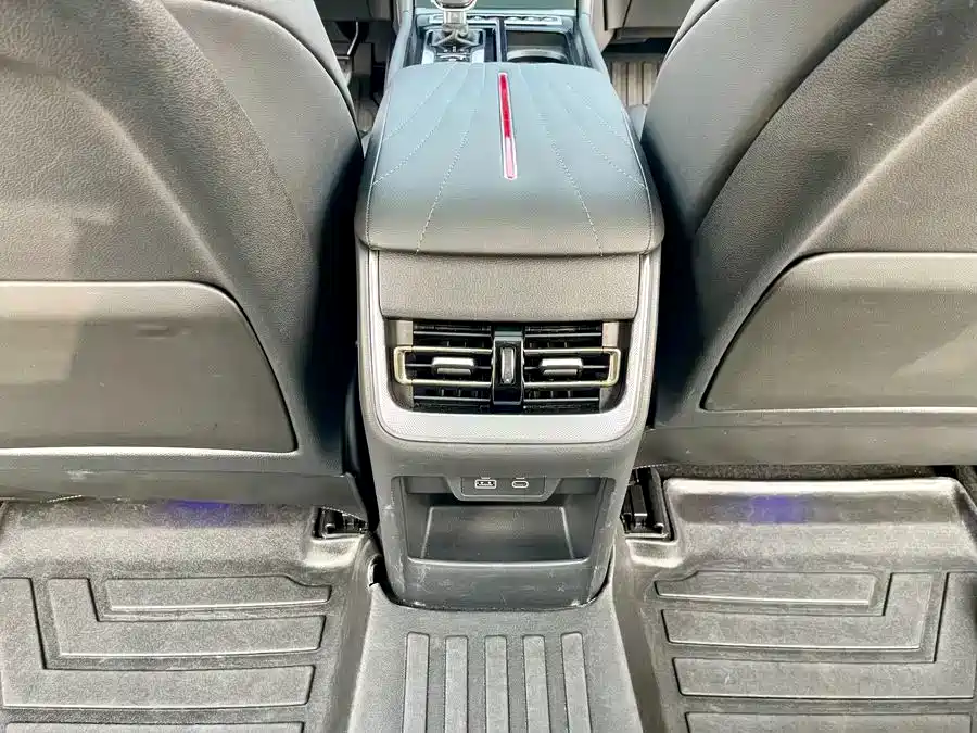 Hongqi Hongqi H5 — фото 11