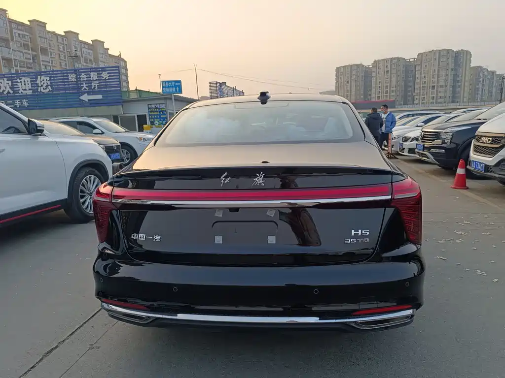 Hongqi Hongqi H5 — фото 15