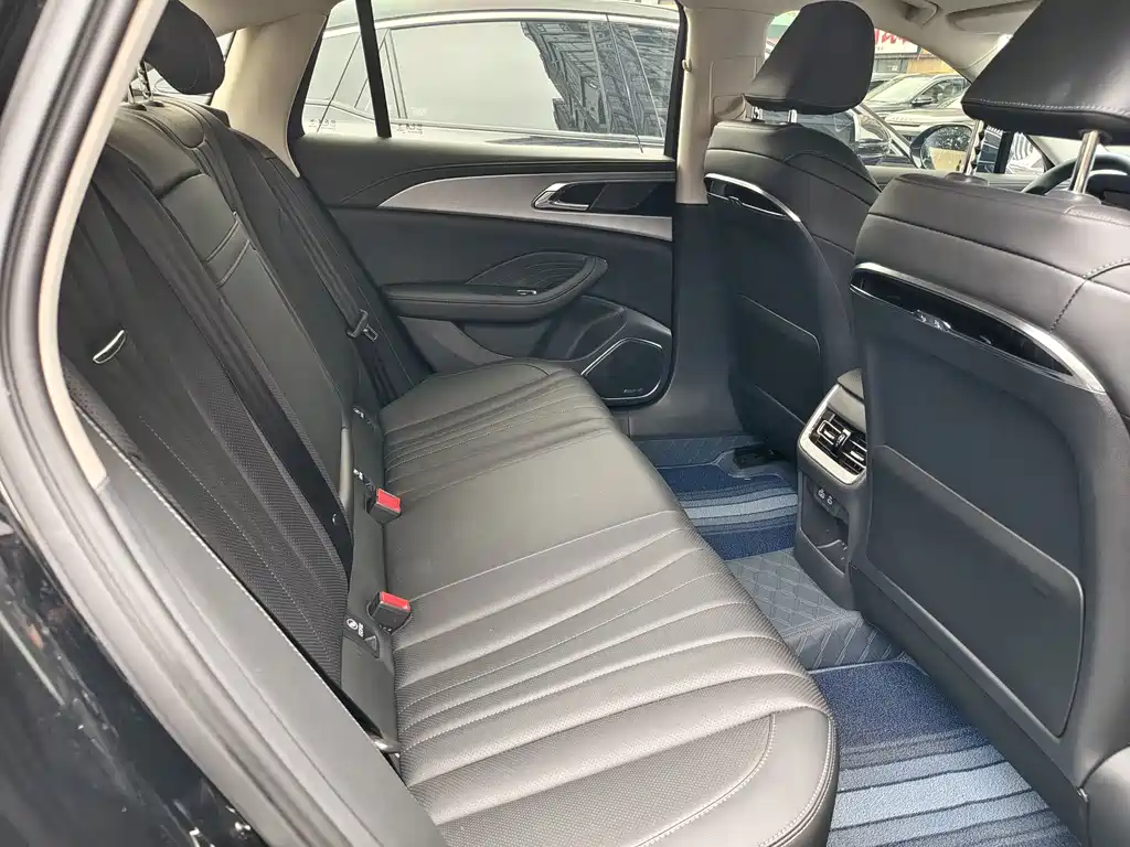 Hongqi Hongqi H5 — фото 10