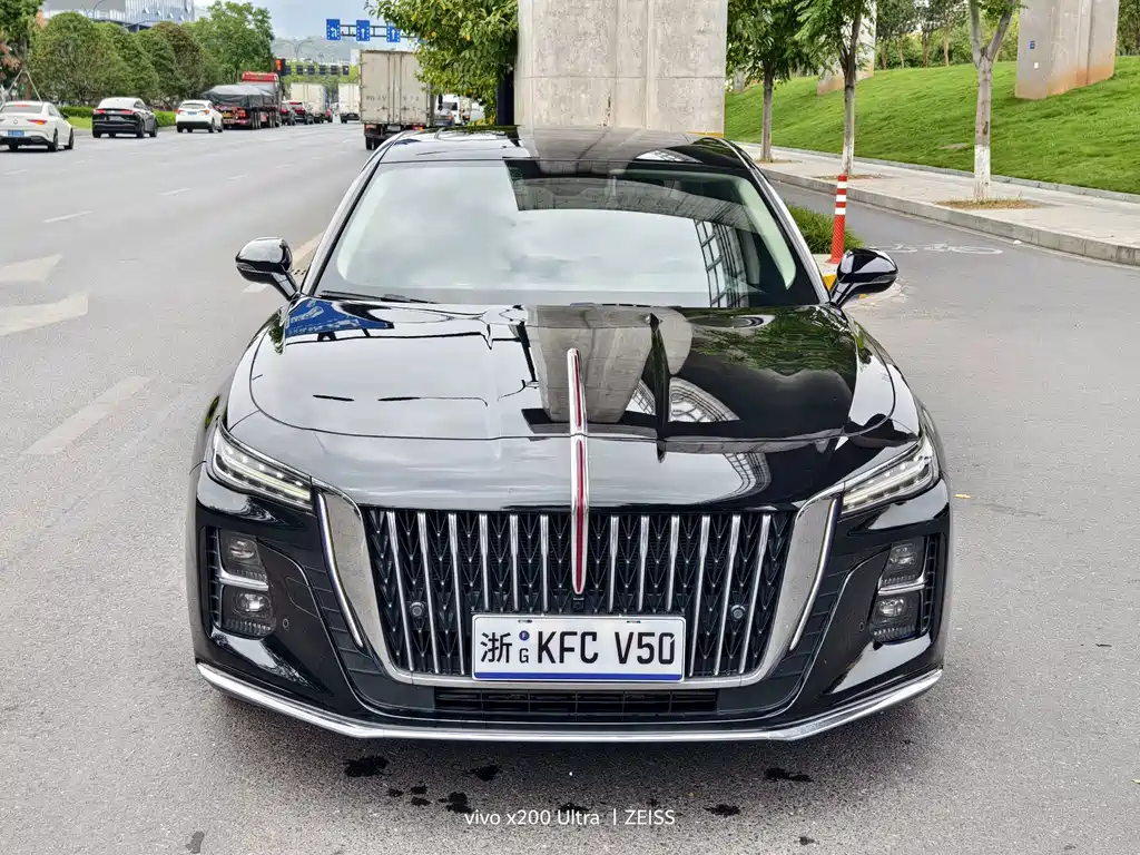 Hongqi Hongqi H5 — фото 2