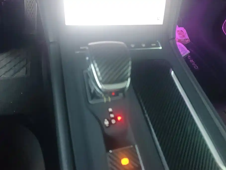 Hongqi Hongqi H6 — фото 16