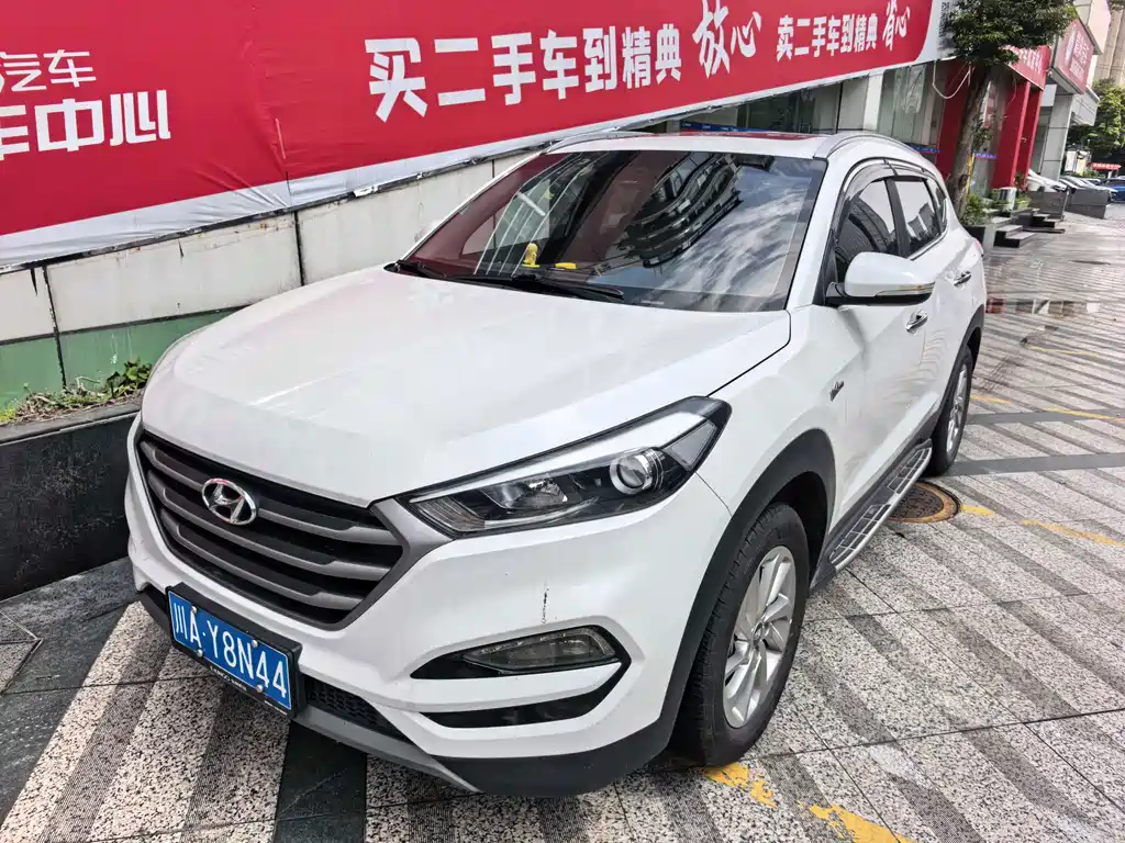 Hyundai Tucson — фото 6