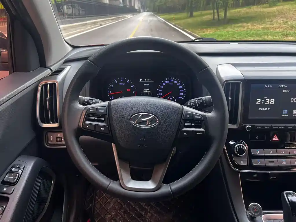 Hyundai ix35 — фото 14