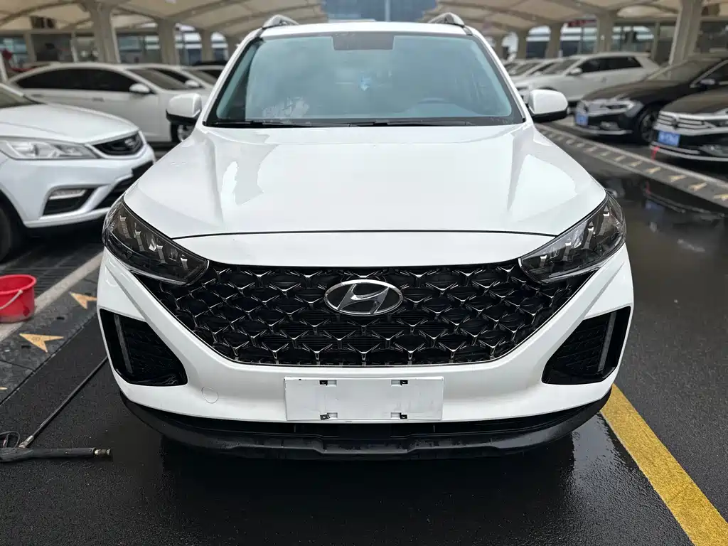 Hyundai ix35 — фото 2