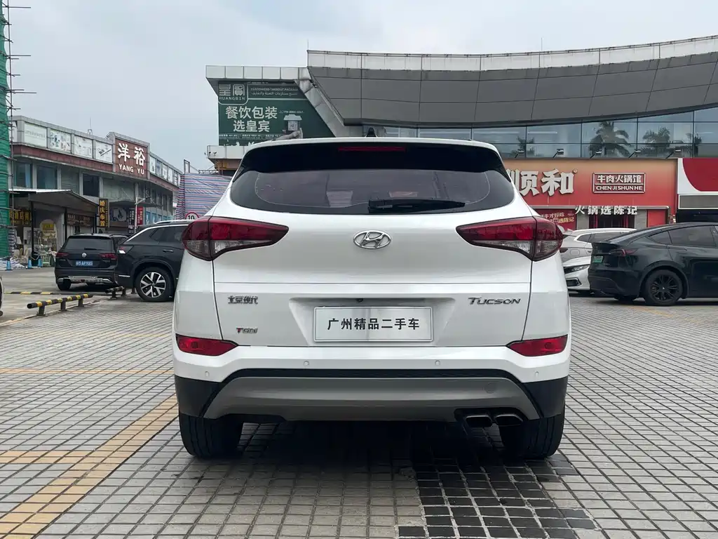 Hyundai Tucson — фото 7