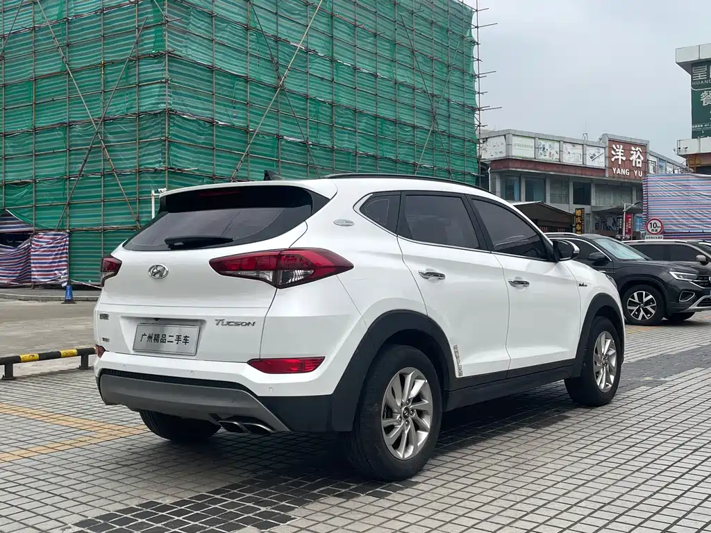 Hyundai Tucson — фото 8