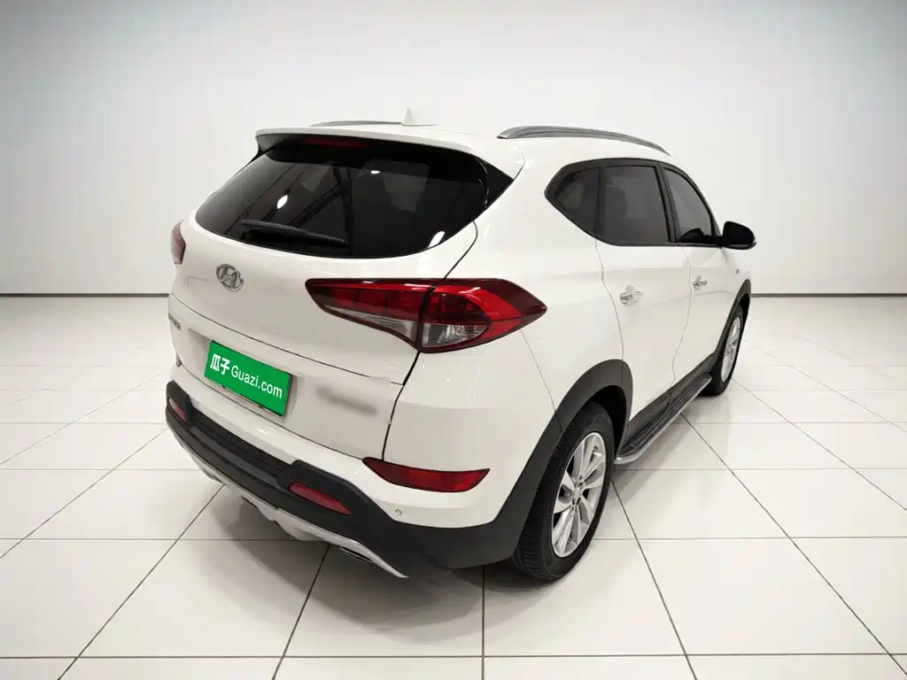 Hyundai Tucson — фото 4