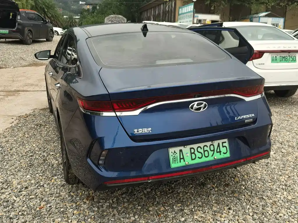 Hyundai Fista EV — фото 13