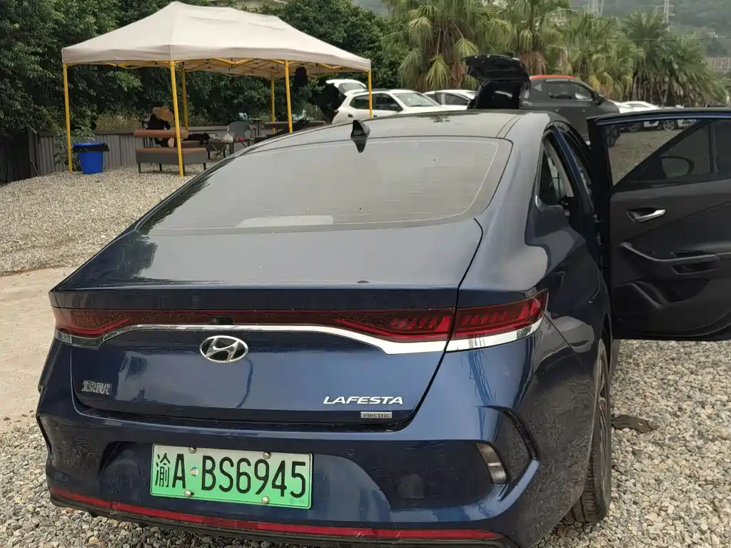 Hyundai Fista EV — фото 14