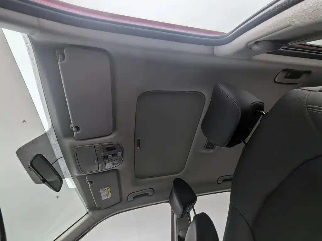 Hyundai ix35 — фото 14