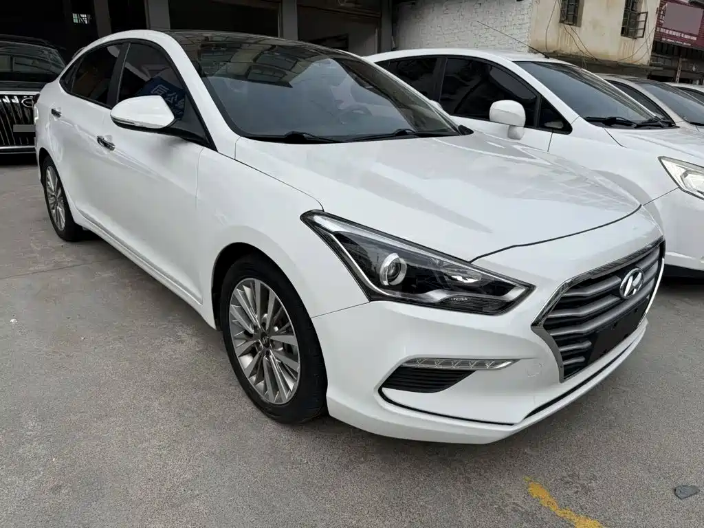 Hyundai Mistra — фото 3