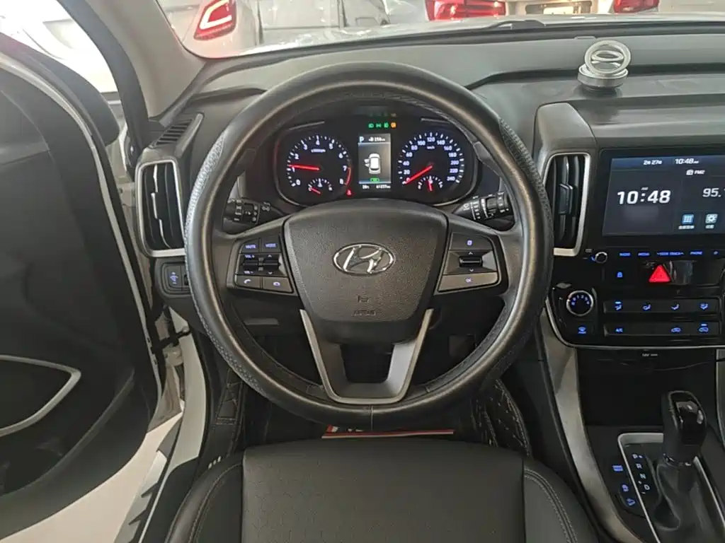 Hyundai ix35 — фото 11