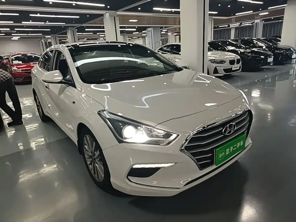 Hyundai Mistra — фото 4