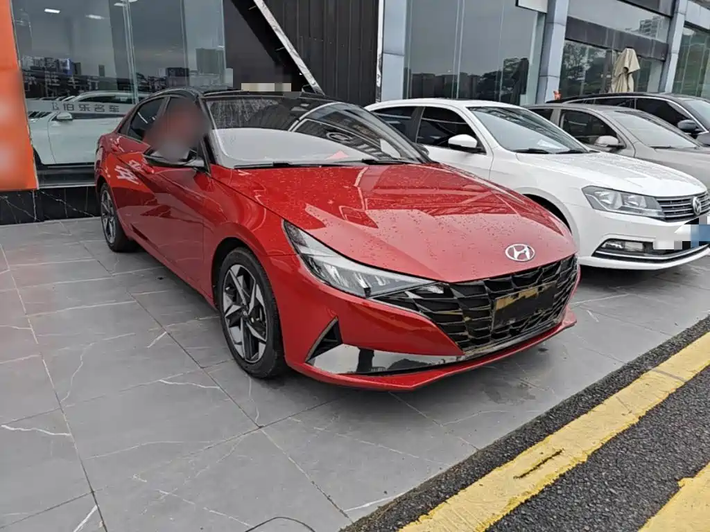 Hyundai Elantra — фото 4