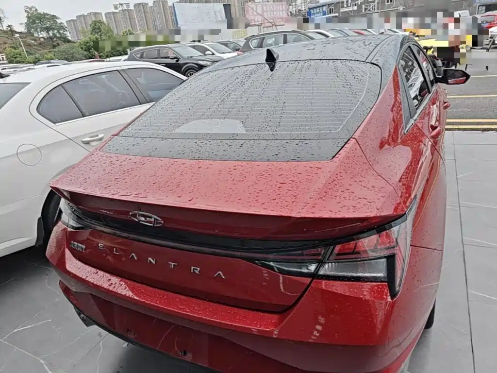 Hyundai Elantra — фото 6